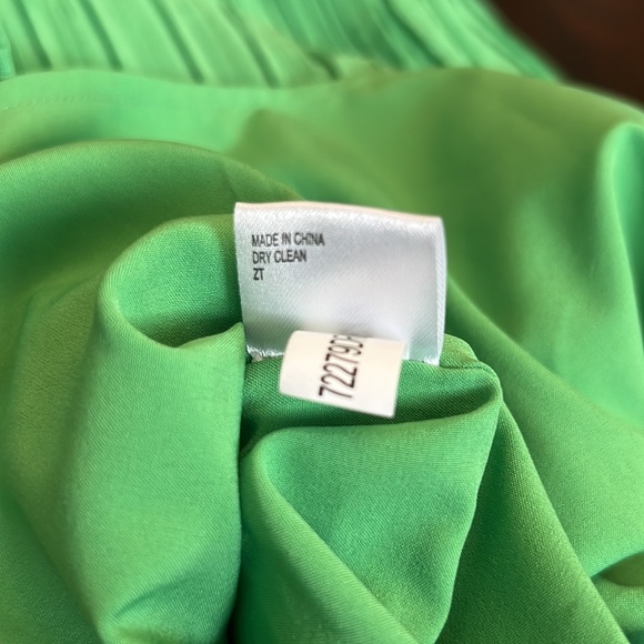 Gianni Bini Sophie Plisse Halter Neck Sheath Dress - Picture 12 of 16